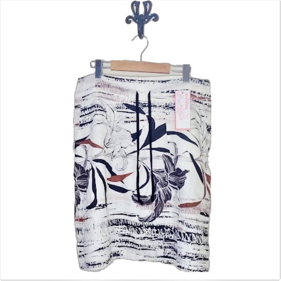 Coline Linen Skirt with Drawstring - Picture 3 of 4